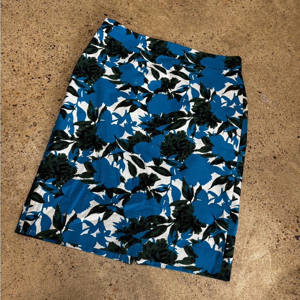Jcrew Career Business , Wo
en Blue  Floral Pencil Skirt Size 14
